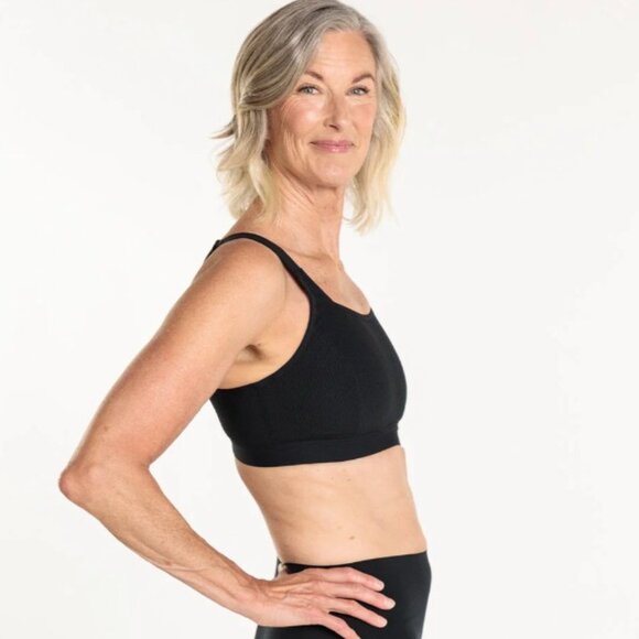 Pulse Wireless Padded Sports Bra, 36 D/DD Cup Black - Picture 5 of 11